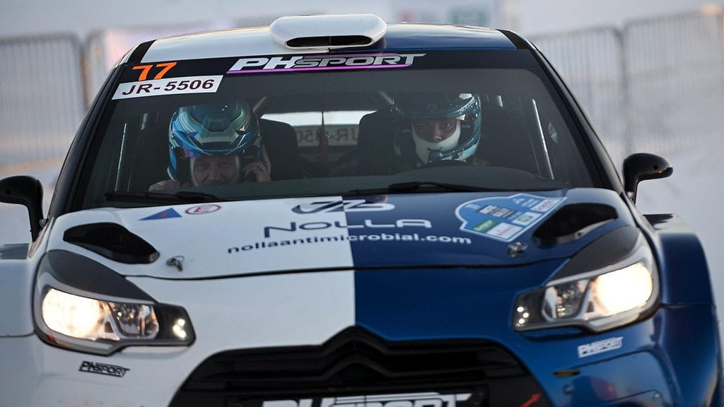 Valtteri Bottas on kohentanut vauhtiaan Tunturirallin edetessä.