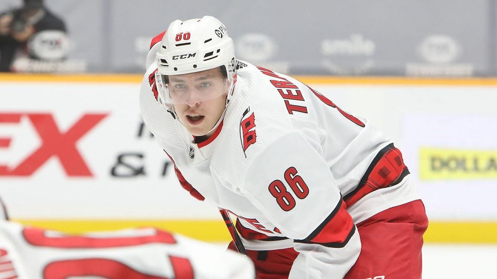 Teuvo Teräväinen tahkosi Nashville Predatorsia vastaan loukkaantumisensa myötä vain alle 10 minuuttia.