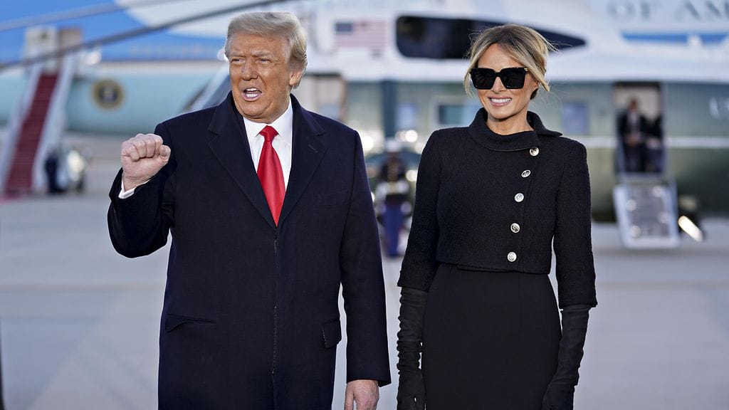 Donald Trump Melania Trump poistuivat Valkoisesta talosta, mutta heidän poikaansa Barronia ei näkynyt.