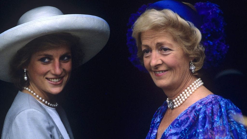 Prinsessa Dianan ja hänen äitinsä välit olivat mutkikkaat.