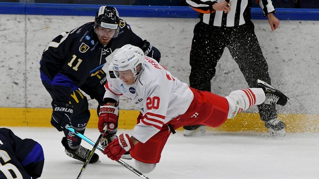 Kiekko-Espoo ja Kiekko-Vantaa ottivat yhteen Mestiksessä viime syyskuussa.