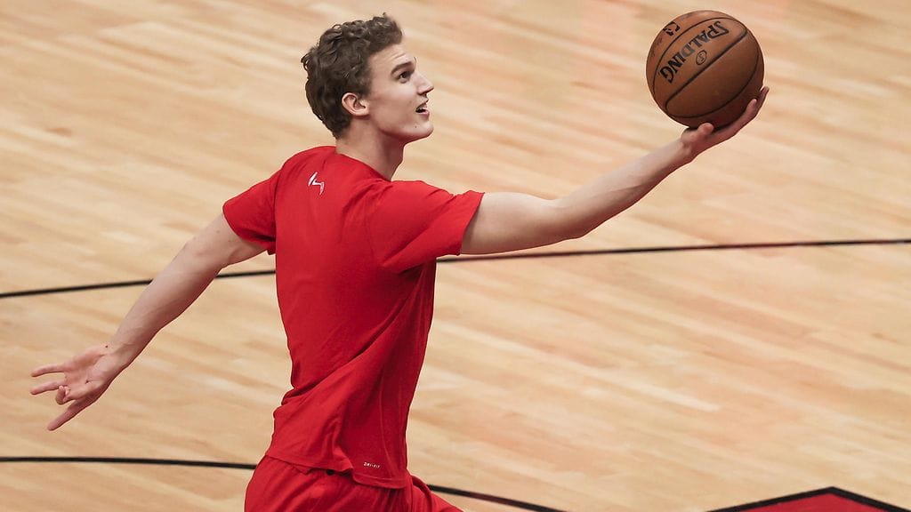 Lauri Markkanen valmistautuu joulun alla alkavaan NBA-kauten iloisin mielin – uusi päävalmentaja Billy Donovan on antanut suomalaislaiturille positiivisen kuvan