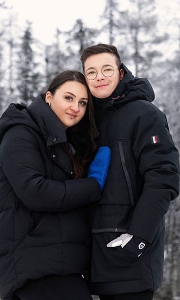 temptation_island_suomi_kausi_9_promo_pariskunnat_sonya_mitte_04_lars_johnson_photography