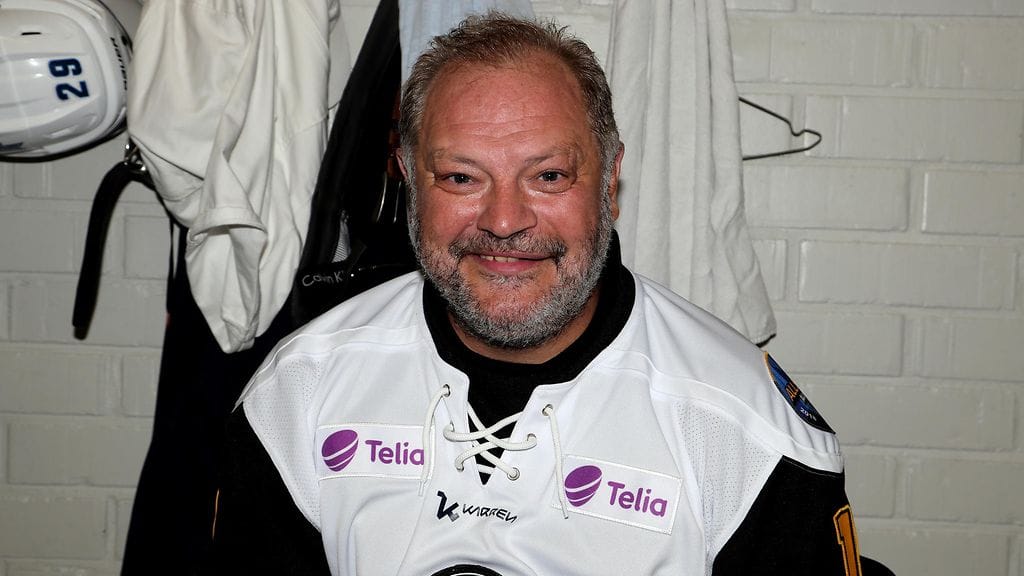 Esa Tikkanen myy huutokaupassa neljää viidestä Stanley Cup -sormuksestaan.