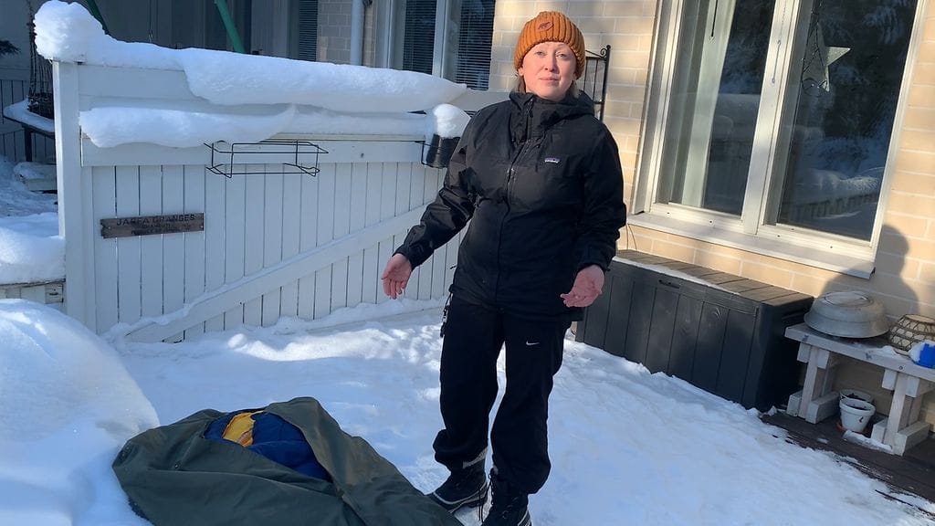 Suvi Björk nukkuu yöt pihalla