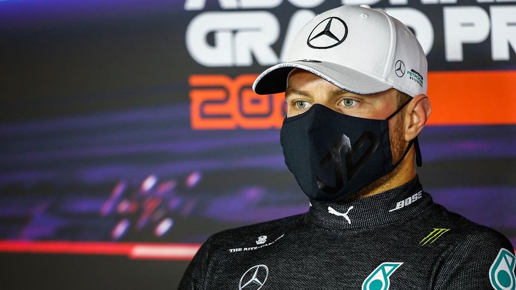 Valtteri Bottas osaa jo nauraa vastoinkäymisilleen.