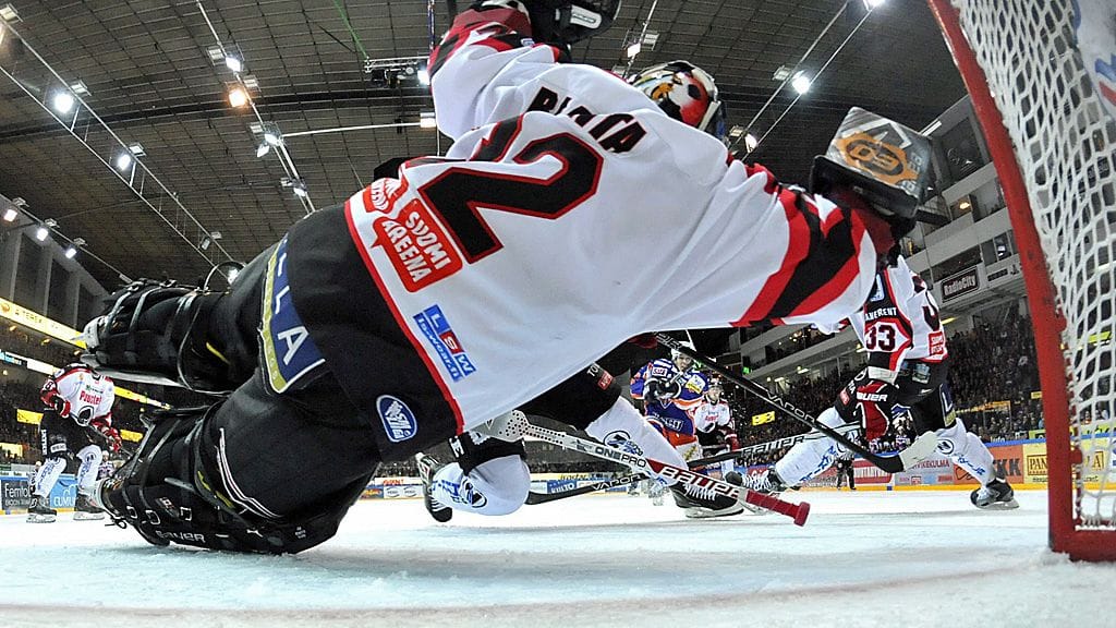 Antti Raanta on ollut häikäisevän hyvä koko kevätkauden.