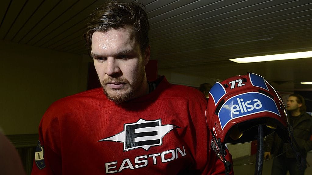 Suomalais-virolainen jääkiekkoilija Siim Liivik on saanut kutsumanimensä Märkä-Simo esiintyessään räpduo Jare & VilleGallen kappaleessa Häissä.