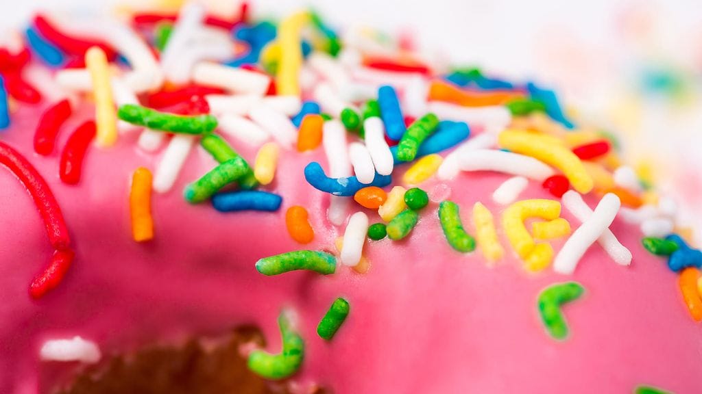 Lilyn tilaama vaaleanpunainen kakku ei ollut ihan sellainen kuin naisen toiveissa. Kuvituskuva.