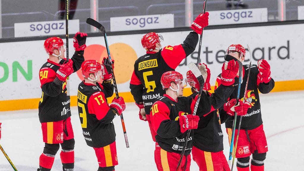 Jokerit kaatoi Amur Habarovskin 4-3 viimeisessä runkosarjaottelussaan.