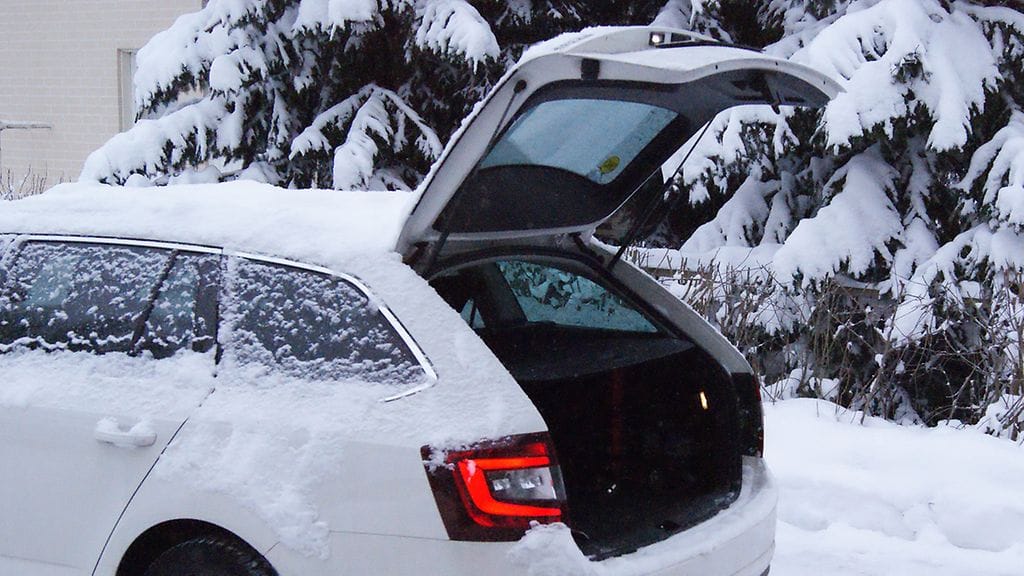 kaha takakontti auki