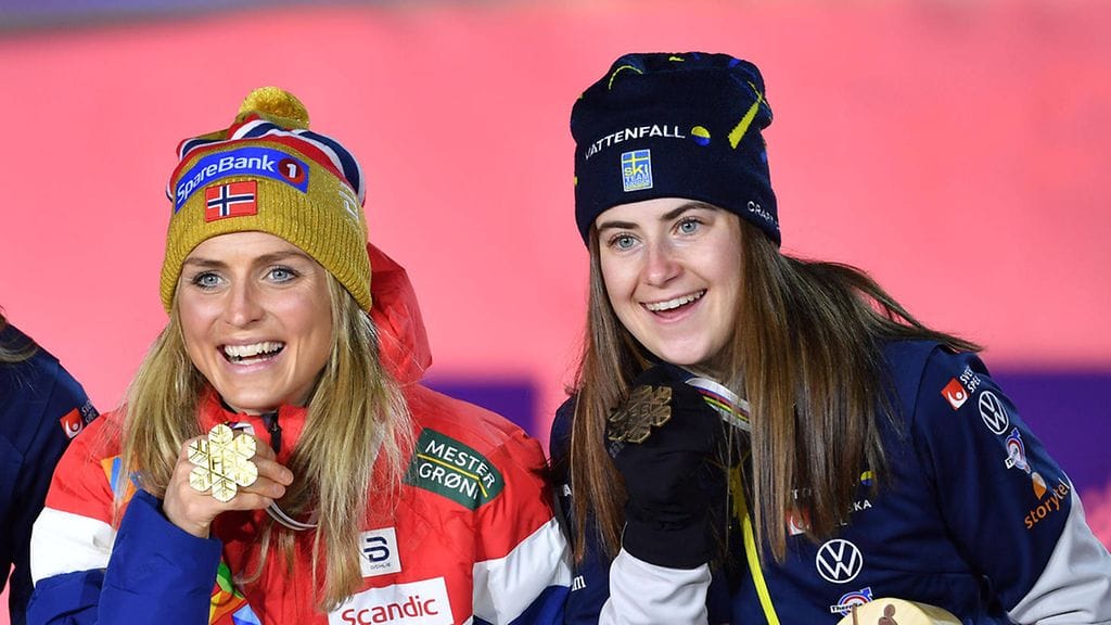 Ebba Andersson (vas.) huomasi muutoksen Therese Johaugin tekemisessä.