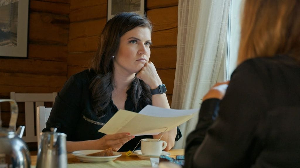 sukunisalat_kausi1_jakso4_suviterasniska_5