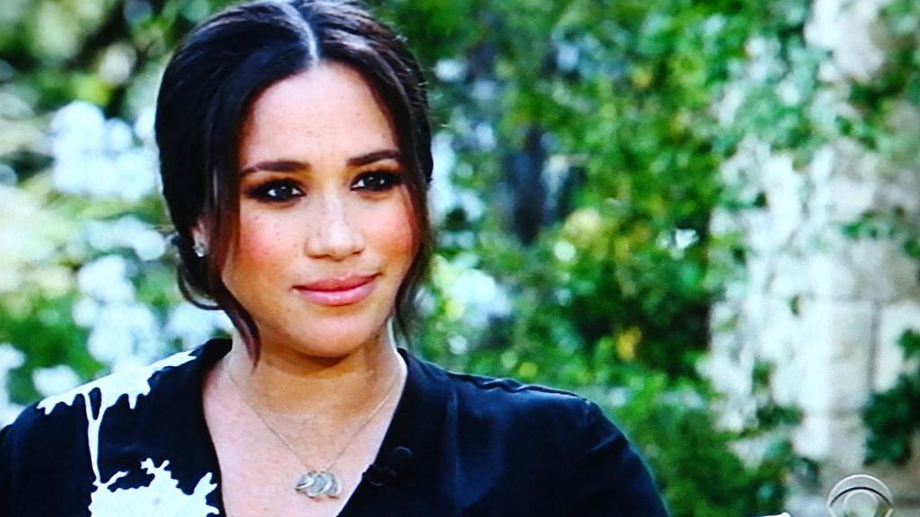 Herttuatar Meghanin huhutaan suunnittelevan vastaiskua Piers Morgania kohtaan.