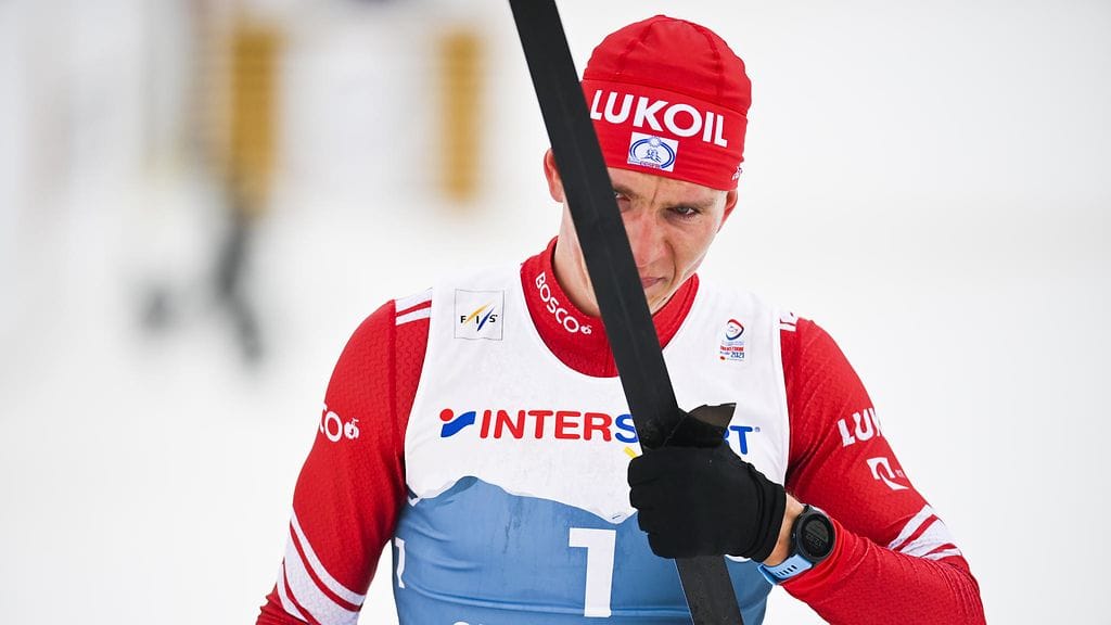 Aleksandr Bolshunov paineli ylivoimaiseen voittoon Sveitsissä.