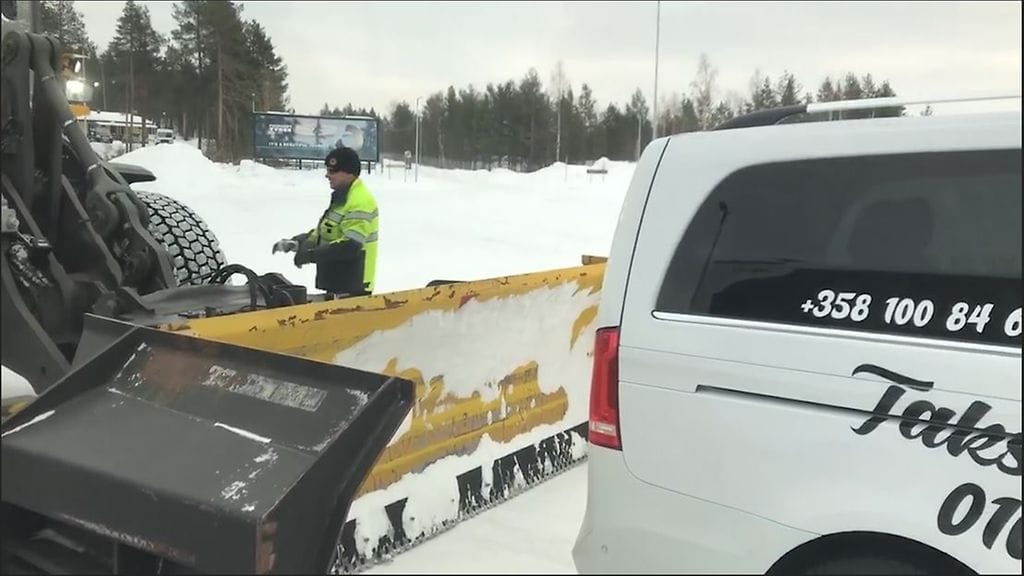Motitettu taksi Ivalon lentokentällä
