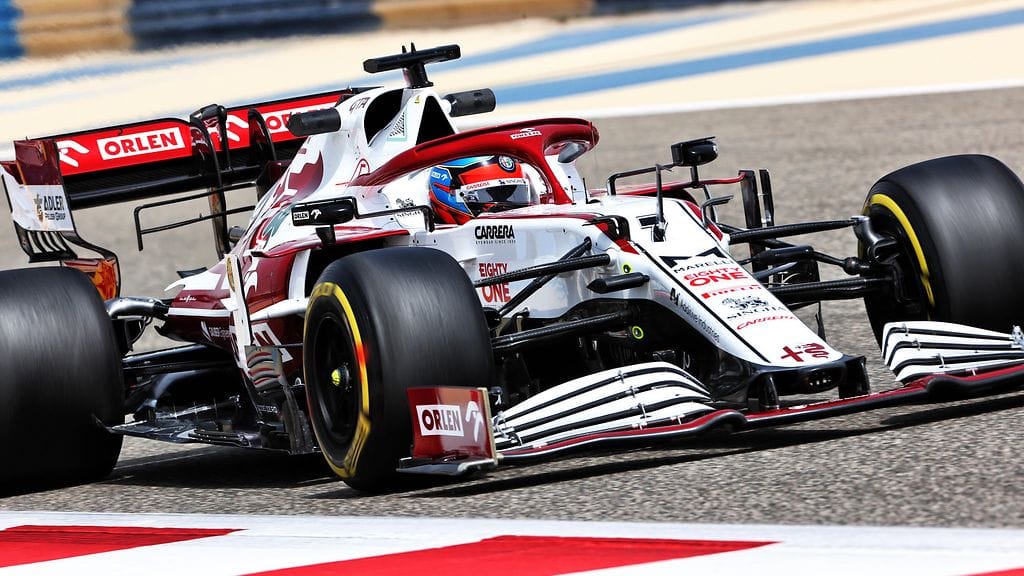 Kimi Räikkönen oli vauhdissa F1-sarjan talvitesteissä perjantaina.