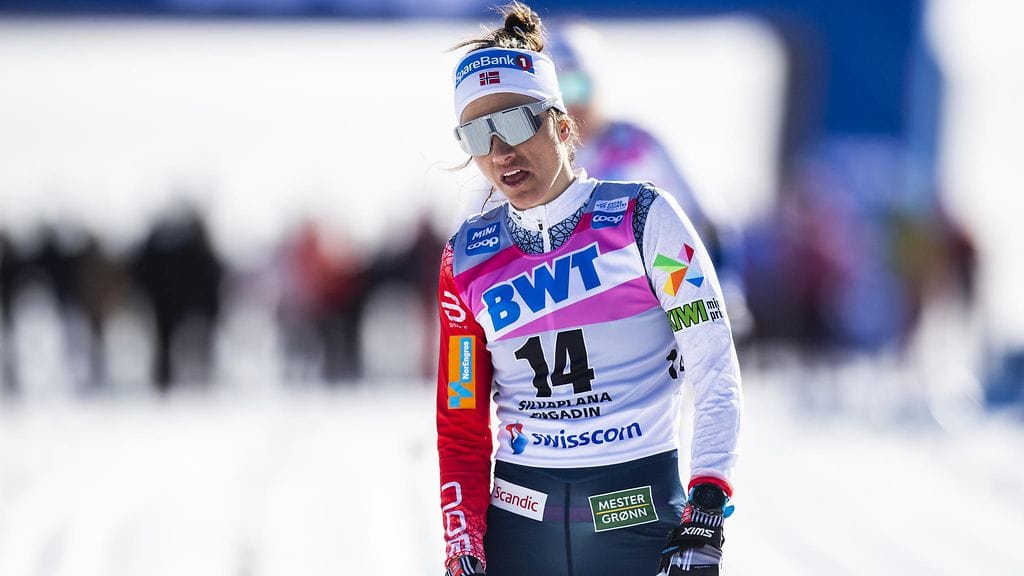 Norjan Heidi Weng kärsi vatsaoireista naisten yhteislähtökisassa.