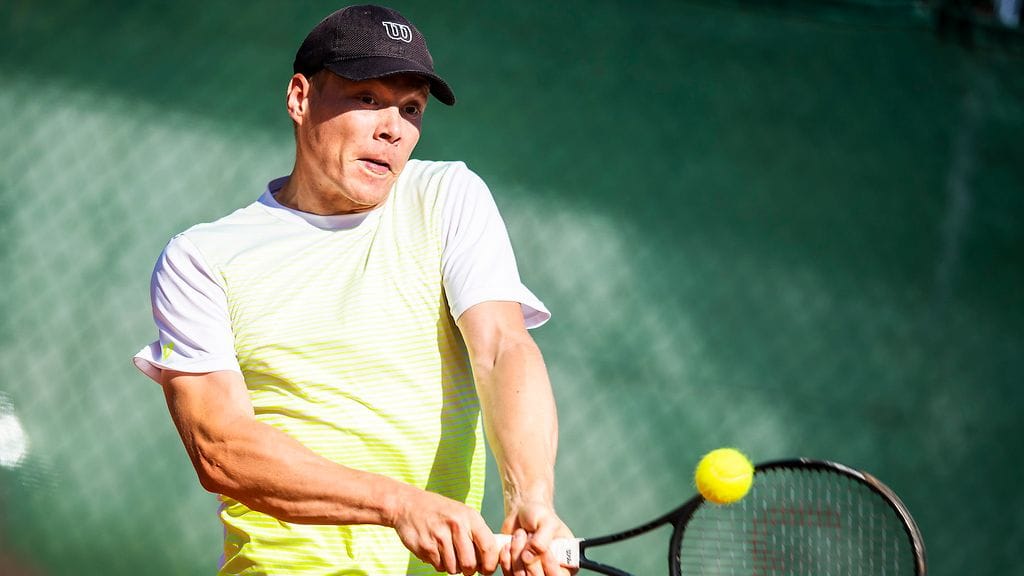 Harri Heliövaara saavutti nelinpelissä ensimmäisen ATP-turnausvoittonsa.