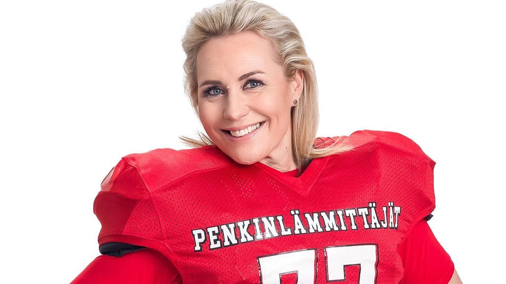 Formulavarikoilta tuttu Mervi Kallio on toinen Penkinlämmittäjät-ohjelman uusista vakiopanelisteista.