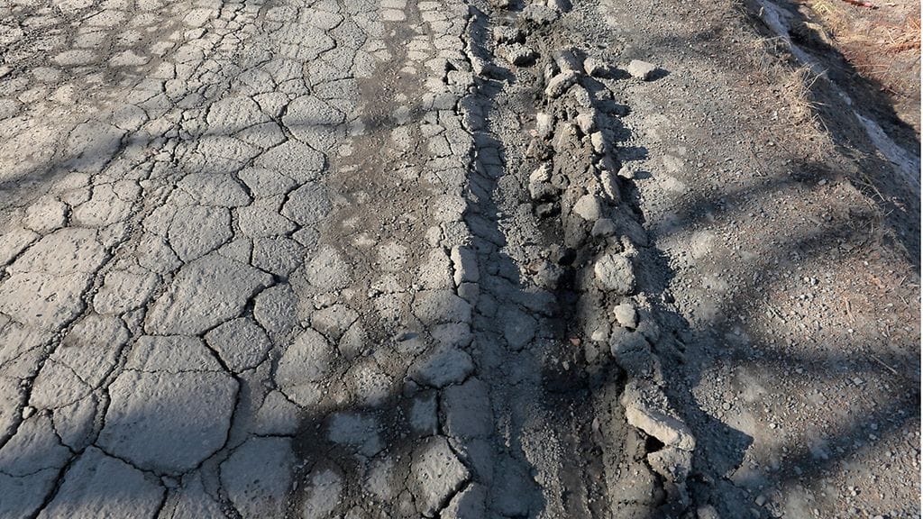 Tältä näytti kelirikko Joensuussa viime vuoden maaliskuussa.