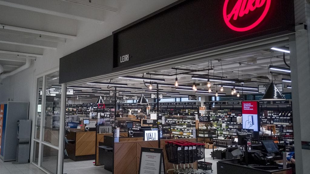 Alkon myynnit laskivat helmikuussa 2022 osittain ainakin koronarajoitusten purkamisen vuoksi.