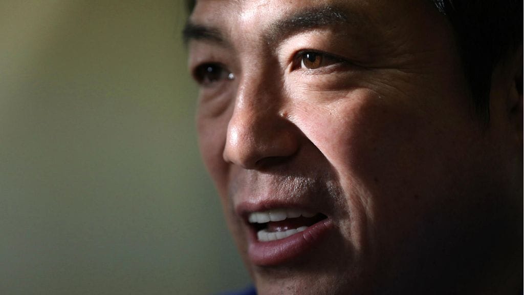 Toshihiko Koga on poissa.