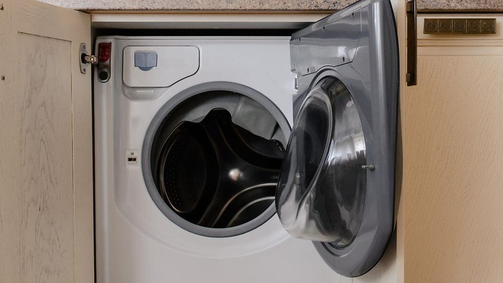 Skotlantilaisnaisen pesukone räjähti. Kuvituskuva.