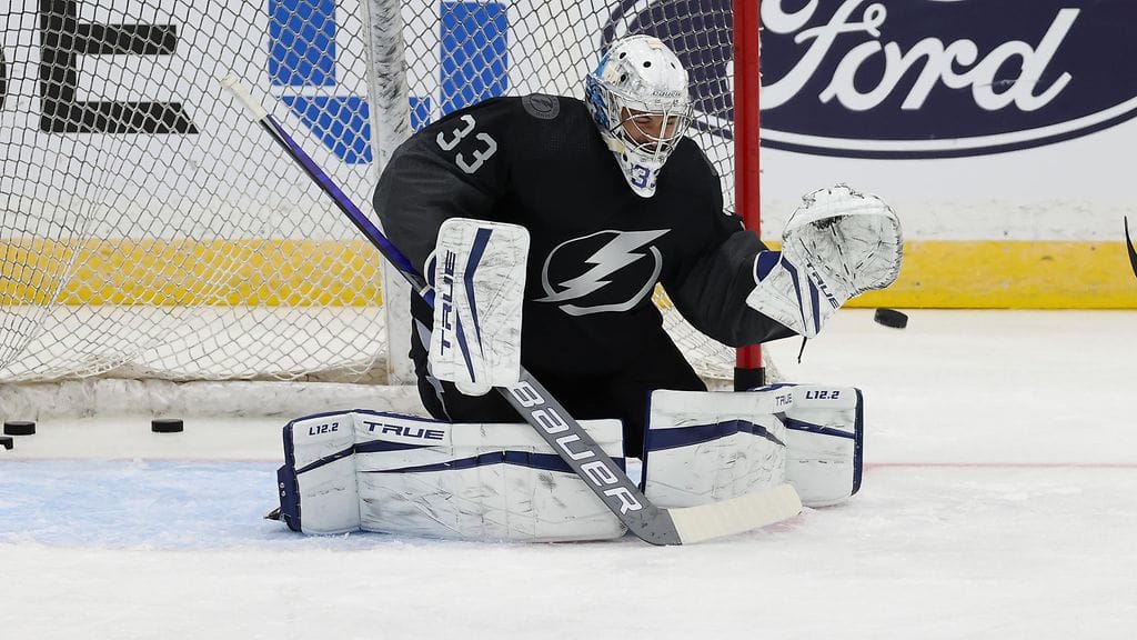 Christopher Gibson pääsee irti NHL:ssä.