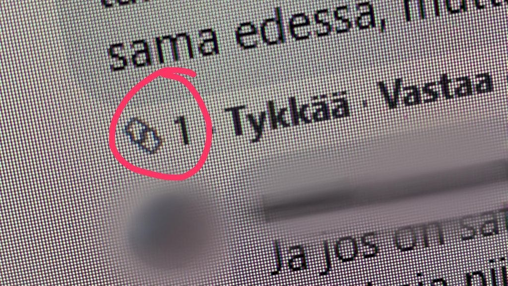 facebook upvote downvote (1)