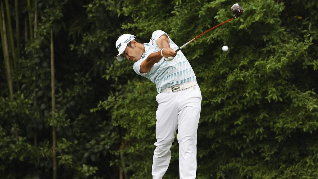 Hideki Matsuyama antoi pallolle kyytiä lauantaina.