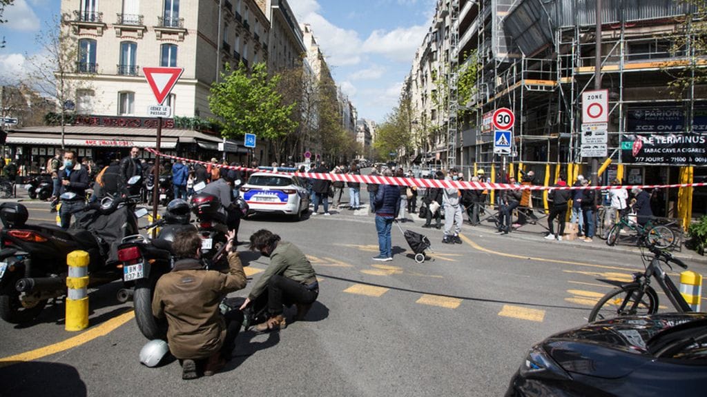 aop pariisin sairaalan edusta