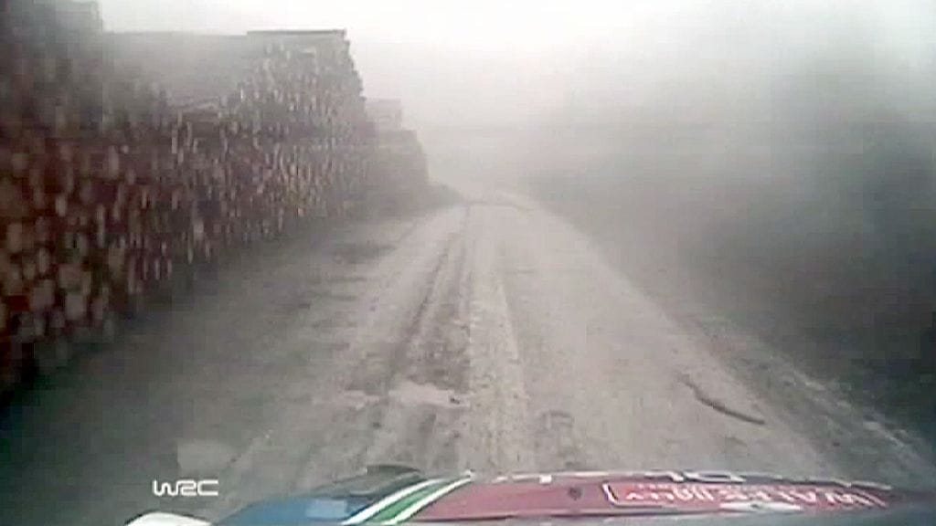 Mikko Hirvonen Britannian rallin 7. erikoiskokeella.