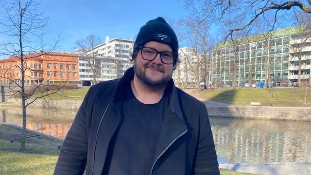 Näyttelijä Kalle Lamberg julkaisi Instagramissa suloisen kuvakollaasin.