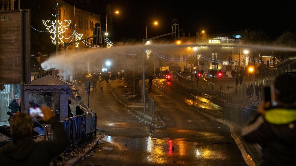 Kuva kahakoista toissayöltä.