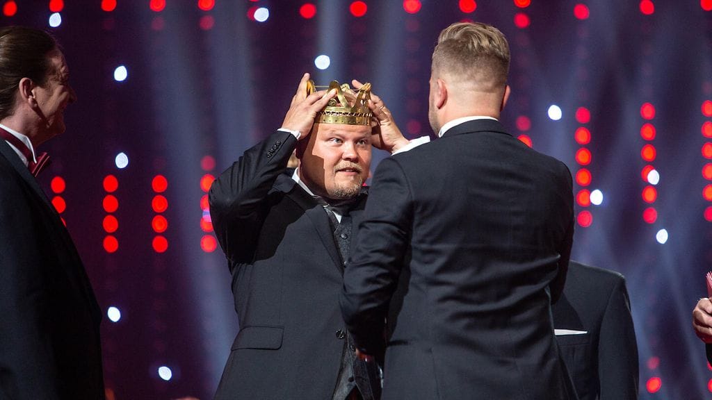 Vuonna 2021 Seinäjoella ei vietetä Tangomarkkinoita. Kuvassa Johannes Vatjus kruunataan tangokuninkaaksi vuoden 2019 Tangomarkkinoilla Seinäjoella.