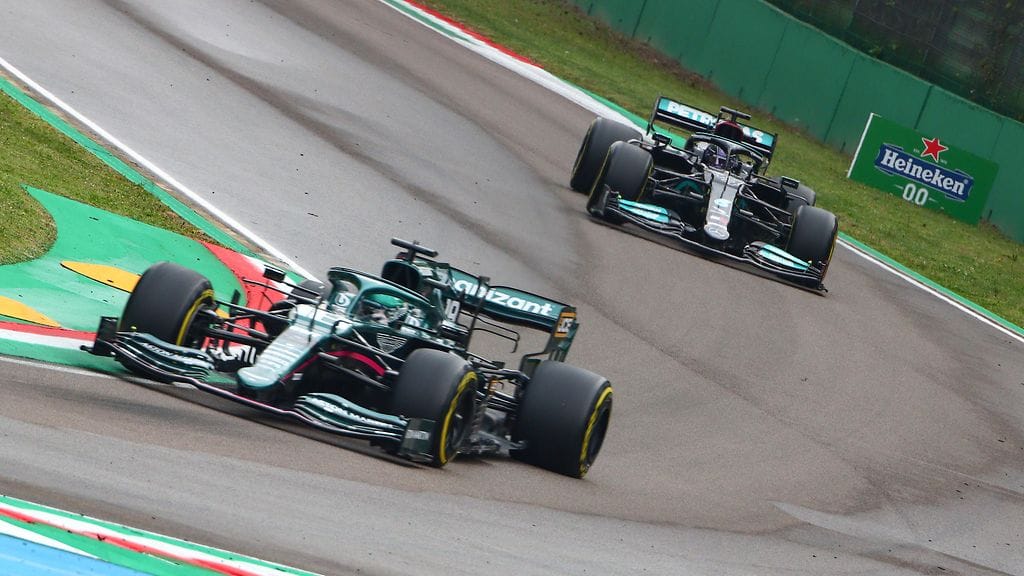 Aston Martin ei aloita oikeustoimia F1-autojen pohjalevyjen pienentämistä koskevasta sääntöuudistuksesta.