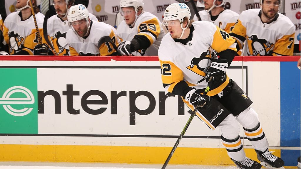 Kasperi Kapanen sai kymmenen osumaa täyteen tällä NHL-kaudella.