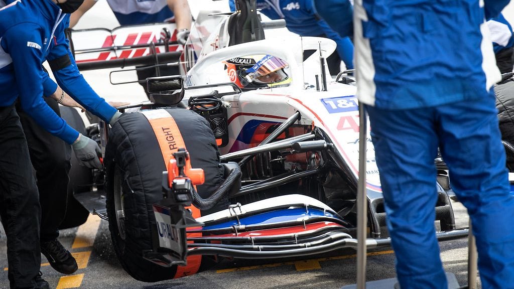 Mick Schumacher ajaa tulokaskaudellaan Venäjän lipun väreissä.