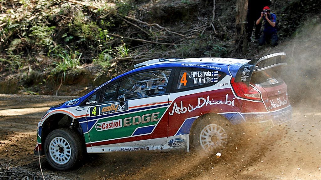 Jari-Matti Latvala vauhdissa Australian rallissa.