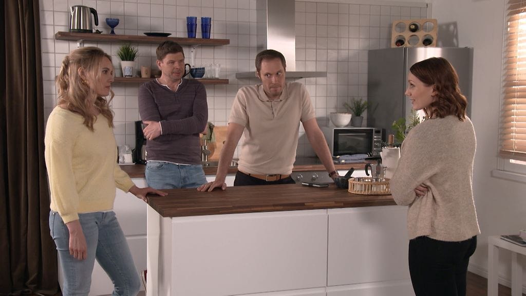 3983 02 elina kari susu noel