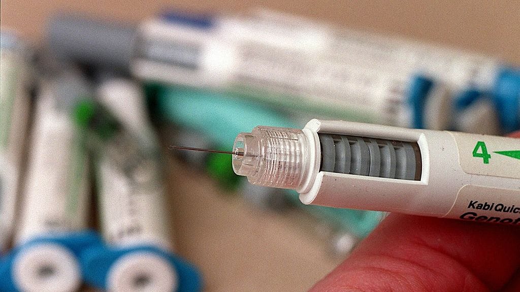 Synteettinen Genotropin-kasvuhormonipiikki.