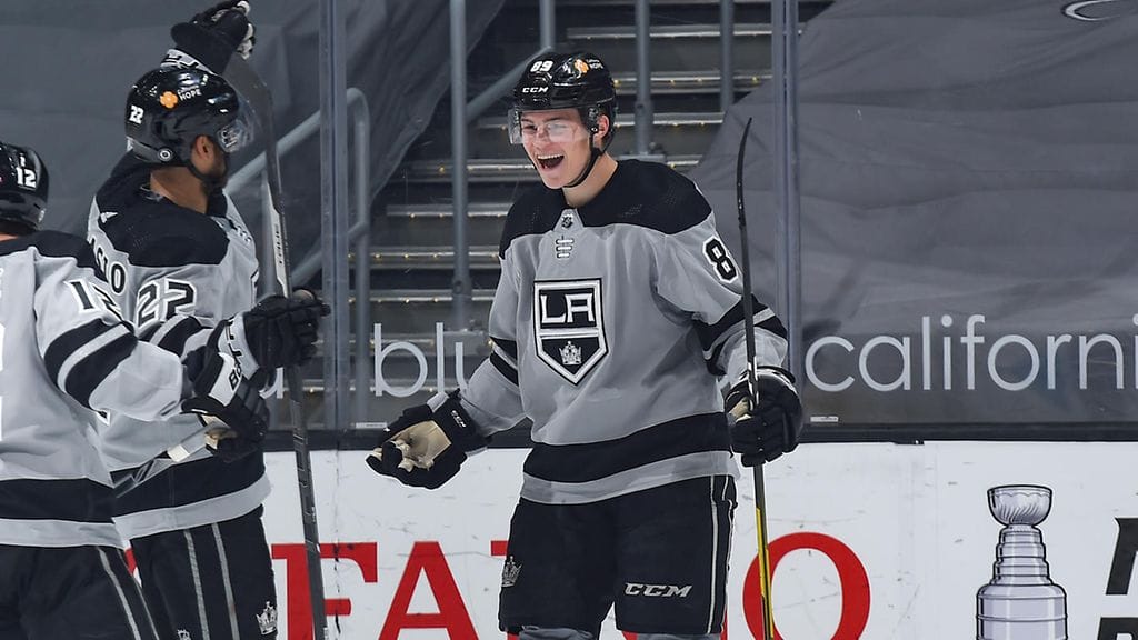 Rasmus Kupari juhli kolmannessa erässä iskemäänsä maalia.