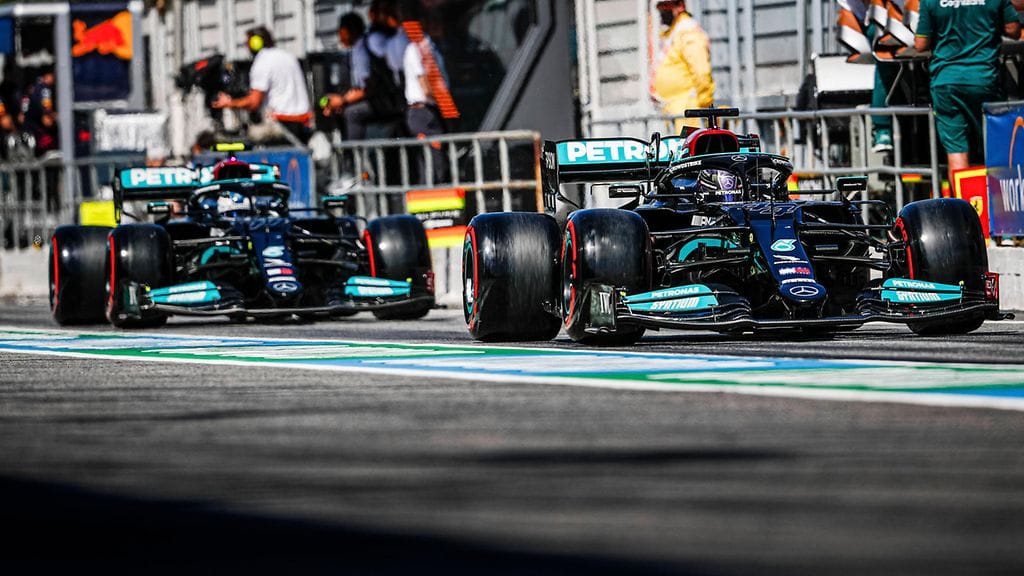 Valtteri Bottas ja Lewis Hamilton