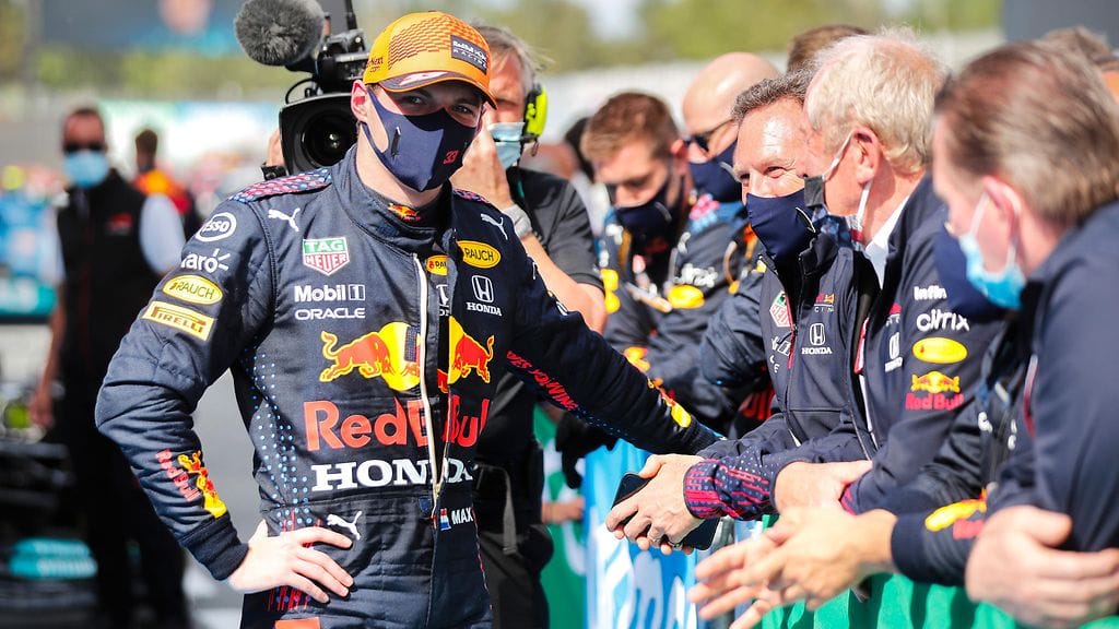 Max Verstappen kaipaisi Red Bullilla apua tallikaveriltaan Sergio Pereziltä.