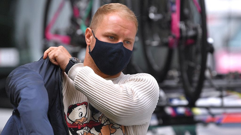 Valtteri Bottas kävi kannustamassa tyttöystäväänsä Tiffany Cromwellia Navarron ympäriajossa.