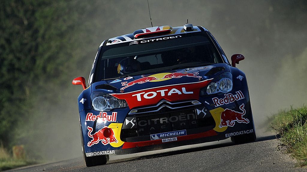 Sebastien Loeb vauhdissa Saksan MM-rallissa.