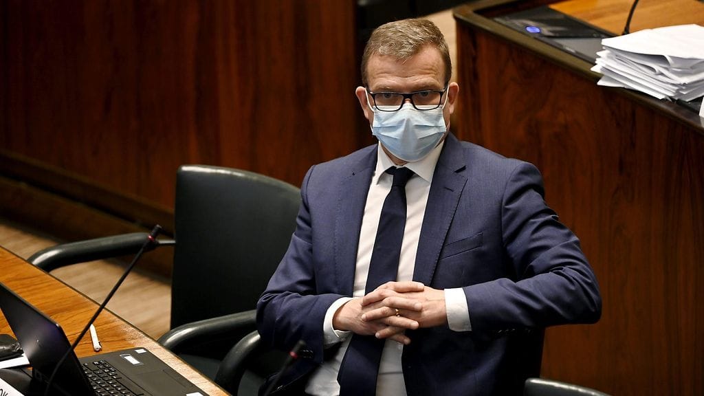 Kokoomuksen puheenjohtajan Petteri Orpon mukaan hallituksen toimet eivät kannusta palkkaamaan lisää työntekijöitä.