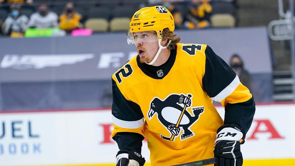 Kasperi Kapanen jatkoi piste per peli -menoaan pudotuspeleissä.