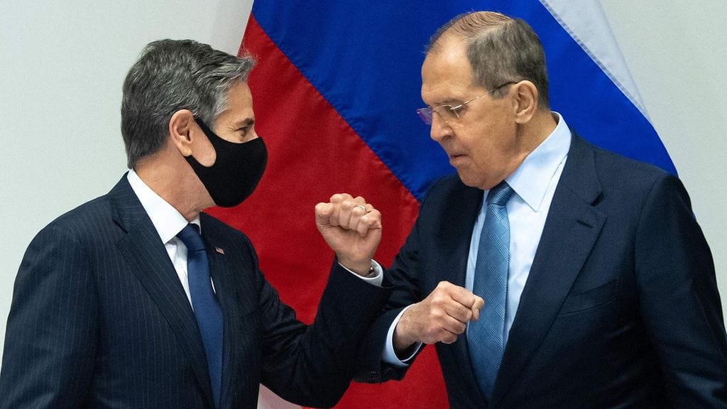 USA:n ja Venäjän ulkoministerit Antony Blinken ja Sergei Lavrov tapasivat.